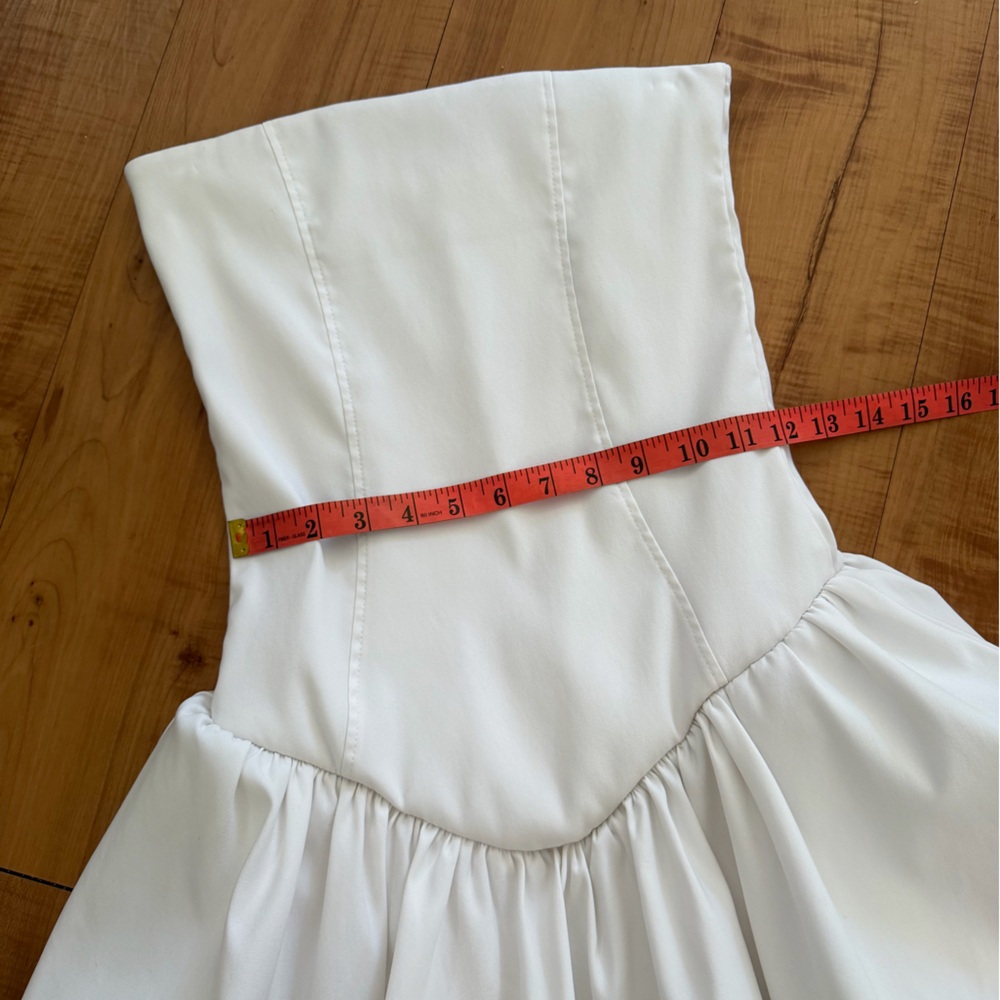 White Strapless Stretch Bubble Mini Dress - Picture 4 of 7